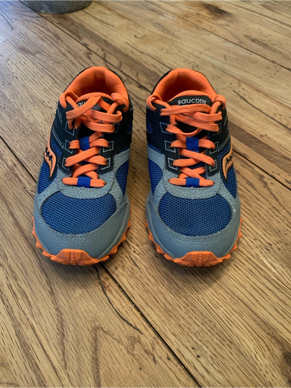 Saucony Kids Blue and Orange Trail Sneakers
Size 11.5C